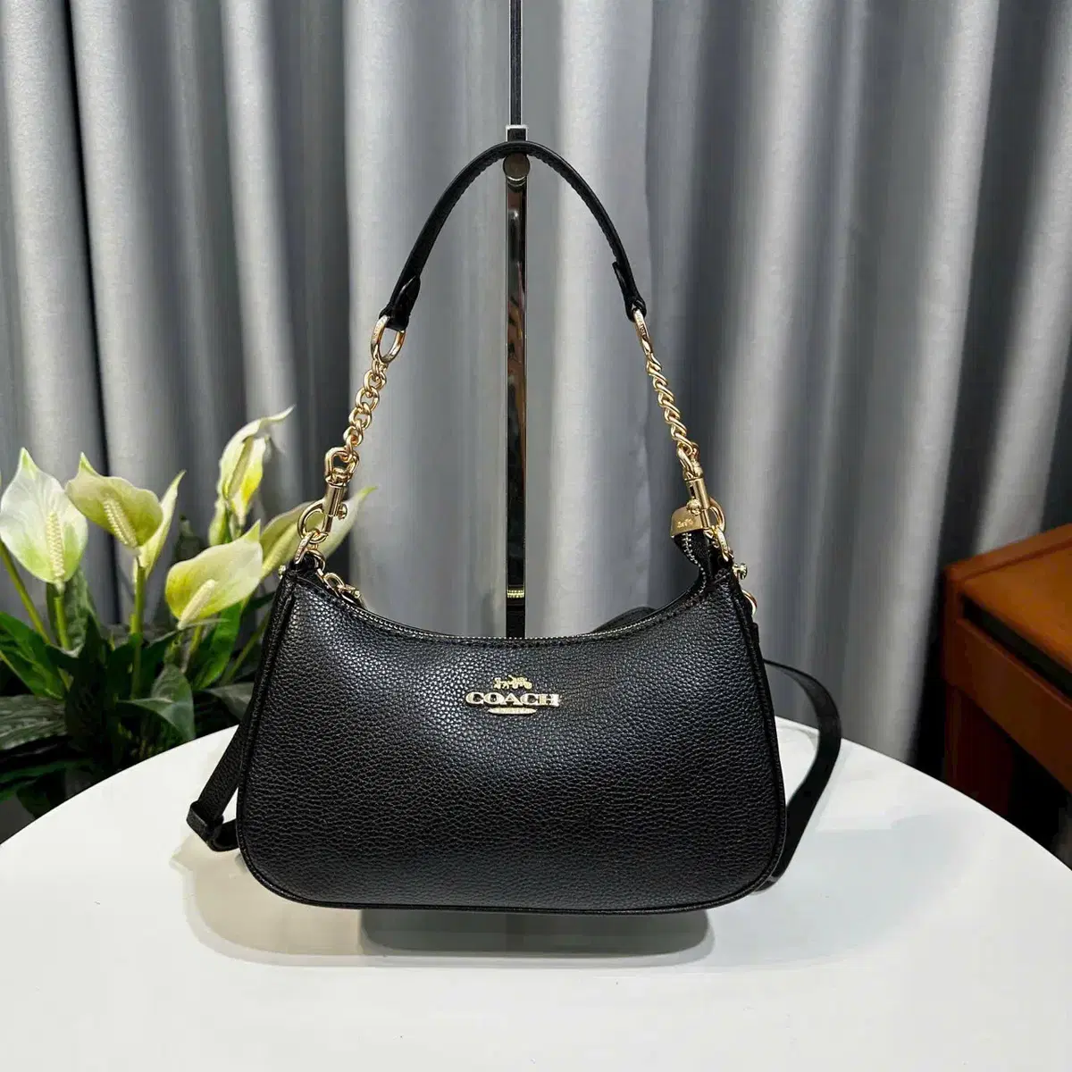 コーチタリーミニクロスボディバッグCCE42新品